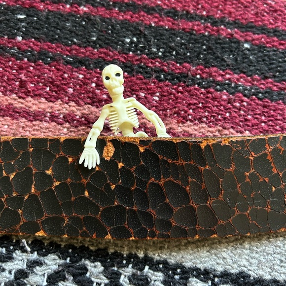 Bill Adler Vintage Distressed thick leather belt size 38. - Picture 2 of 4